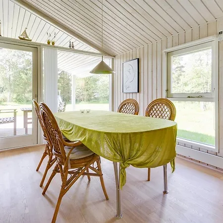 Three-bedroom Holiday In Tatil Evi *